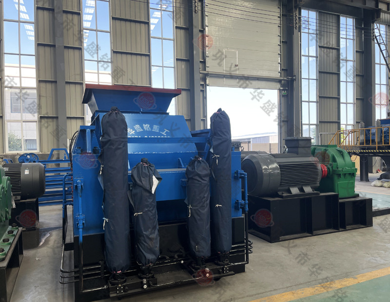 螢石礦制砂機(jī),螢石礦對(duì)輥制砂機(jī)廠家,螢石礦液壓對(duì)輥制砂機(jī)型號(hào),數(shù)控全自動(dòng)對(duì)輥制砂機(jī)價(jià)格