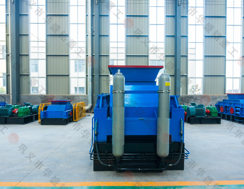 77石英石制砂機(jī) 77石英石制砂機(jī)