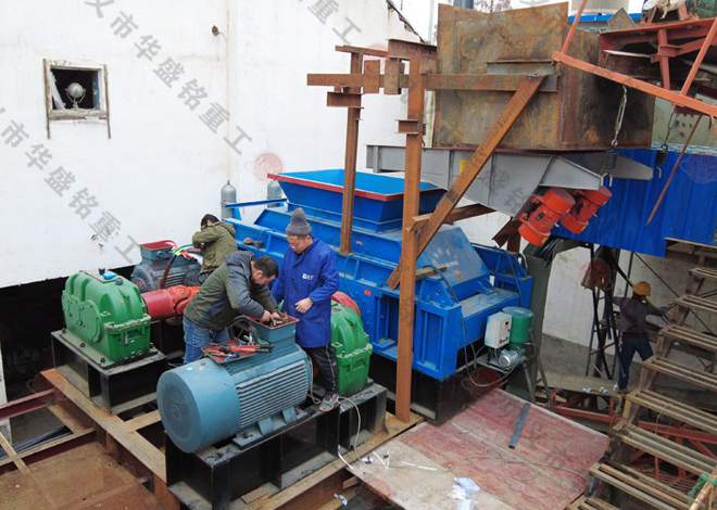 兩臺1810型液壓對輥制砂機(jī)發(fā)往河北秦皇島