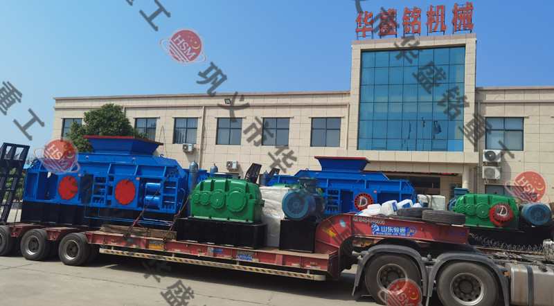兩臺1810型液壓對輥制砂機發往河北秦皇島